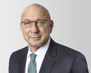 Trevor Manuel – Member, non-executive and independent (photo)