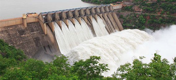 Large hydroelectric dam (photo)