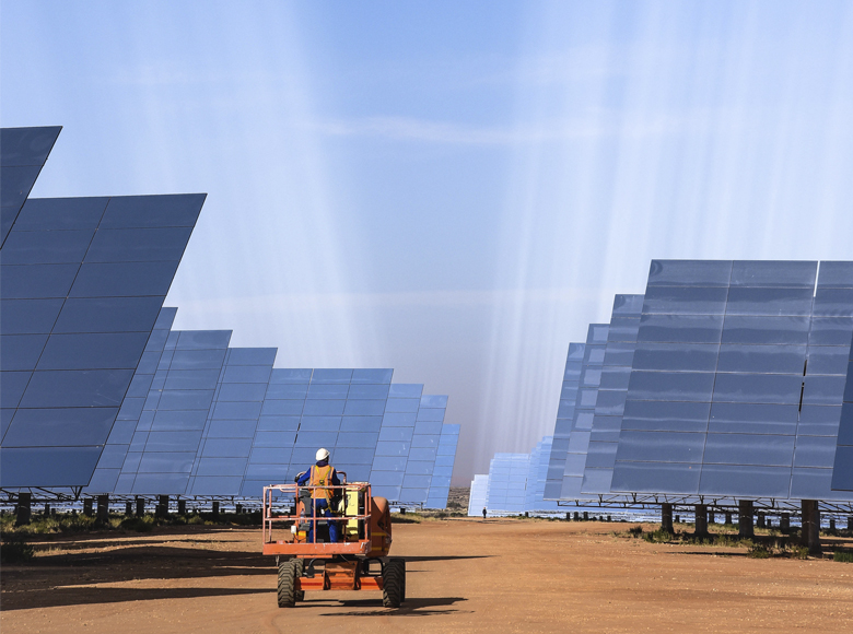 Solar panel farm in Africa (photo)